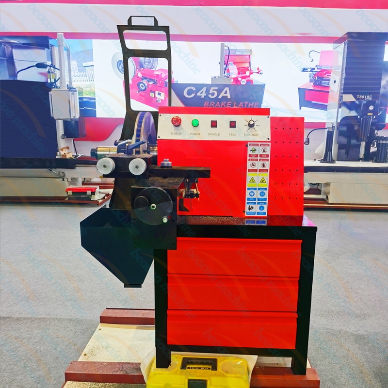 {C45A Высокоточный токарный станок для тормозных дисков с двусторонней одновременной обточкой}